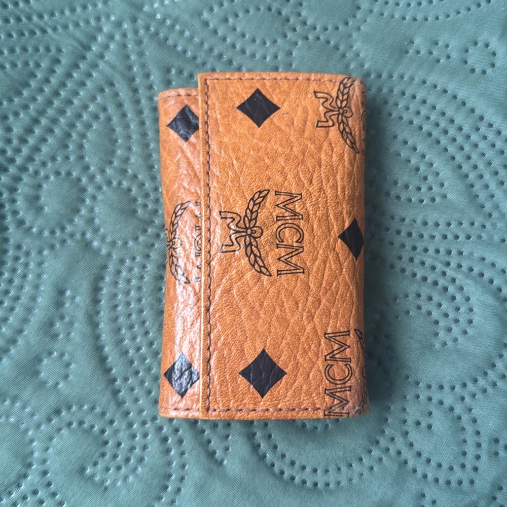 AUTHENTIC MCM Leather Key holder